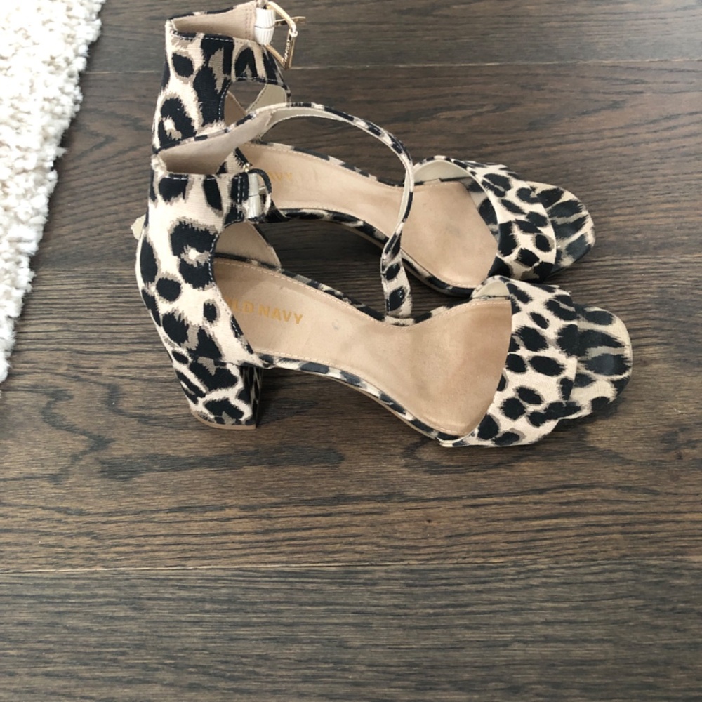Sandals - Picture 2 of 4